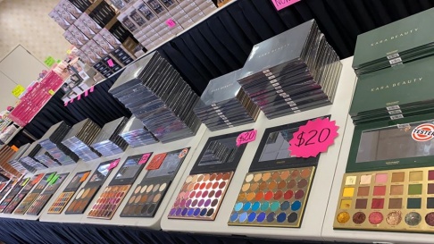 Makeup Final Sale - Tampa, FL